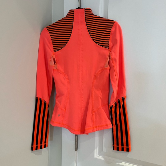 Lululemon define - Picture 5 of 7